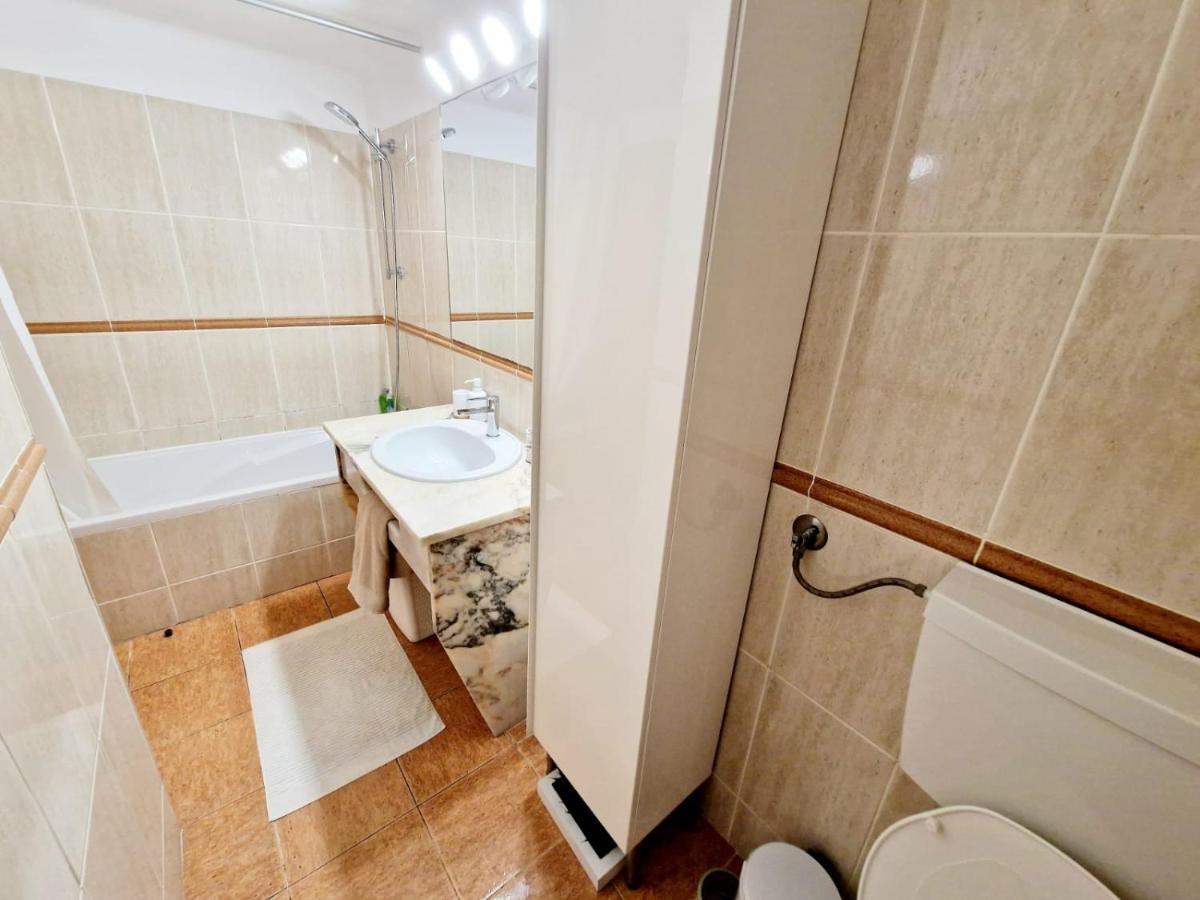 Zarco - Cosy Apartment In Vilamoura With A Balcony With View To The 2 Swimming Pools - Near The Beach & The Marina Quarteira Exterior photo